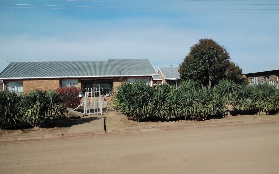 4 Bedroom Property for Sale in Buitendag Eastern Cape